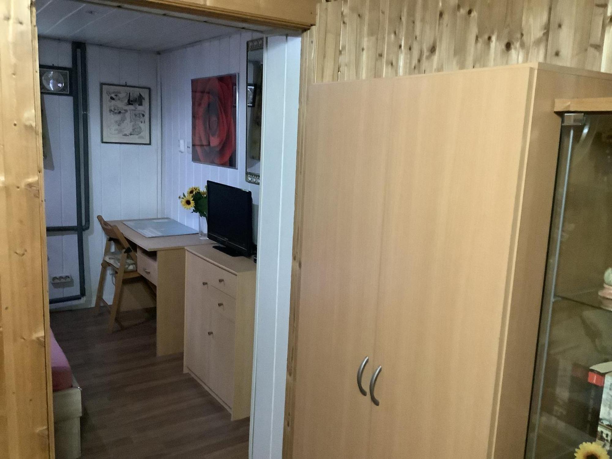 Schoenes Zimmer Im Seterant/Untergeschoss Essen Bagian luar foto